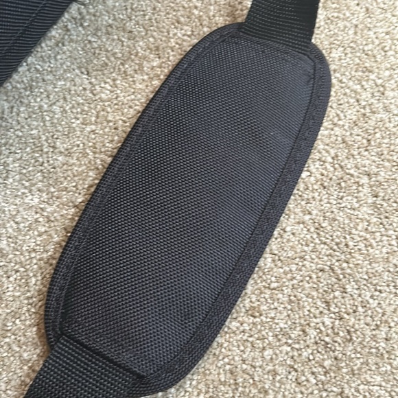 Dell Laptop Computer Case - Picture 14 of 16